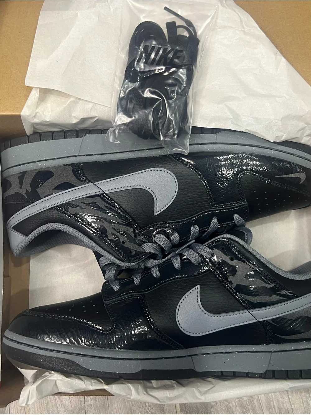 NWT Nike Dunk Low Berlin Men's Low Top Leather Sneakers Black/Gray Camo Size 12